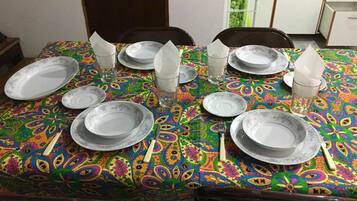 Duplex (5 People) | In-room dining