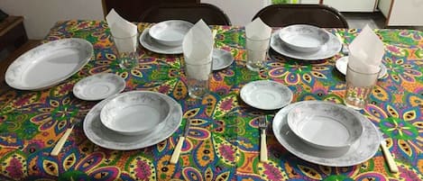 Dupleks (5 People) | Makan di kamar