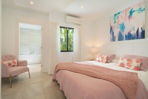 4 camere, ferro/asse da stiro, Wi-Fi, lenzuola