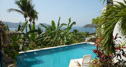 Winters Discount! - Stunning Bay-Ocean-Beach Vu 2 BR/2 Bth Split Level Condo