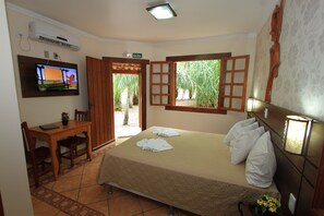 Standard Apartment, 1 Queen Bed | 1 bedroom, minibar, individually furnished, desk - Hotel Cabanas (Bonito)