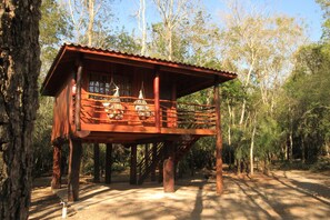 Cabin, 1 King Bed | 1 bedroom, minibar, individually furnished, desk - Hotel Cabanas (Bonito)