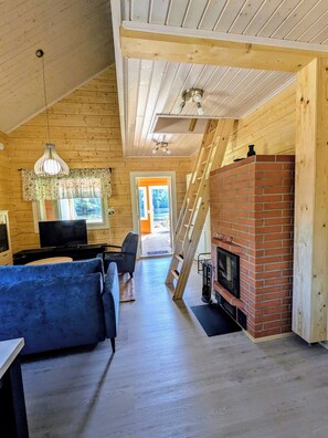 1 bedroom, individually decorated, blackout drapes, iron/ironing board - Joutsenranta (Tuusniemi)