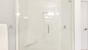Luxury Apartment, 2 Bedrooms | Bathroom