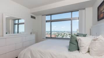 Luxury Penthouse, 2 Bedrooms | Premium bedding, individually decorated, individually furnished, desk