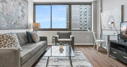 Bluebird Suites near PATH