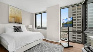 Luxury Apartment, 2 Bedrooms | Hypo-allergenic bedding, individually decorated, individually furnished