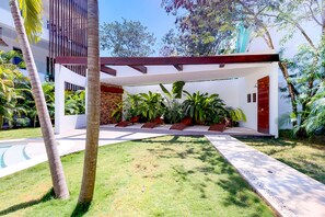 Exterior - Bananquit 06 @ Xaman (Tulum)