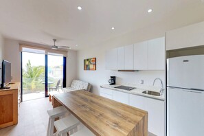 Apartment, 1 Bedroom | Living area