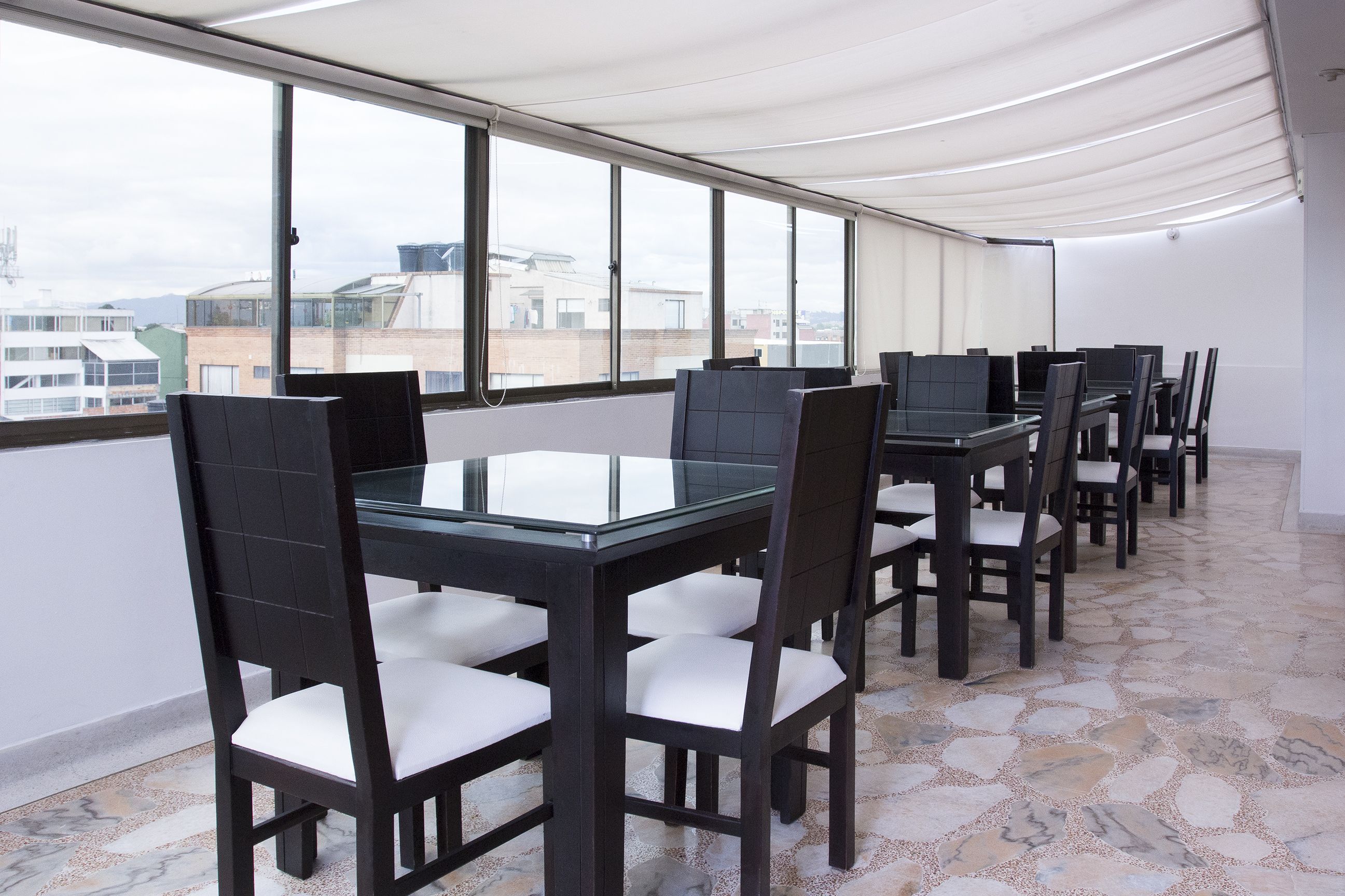 Ilmainen päivittäinen täysi aamiainen 