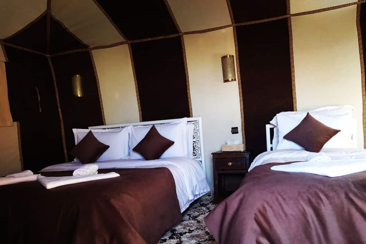 Deluxe Tent | Free WiFi, bed sheets, wheelchair access