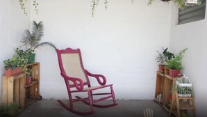 Unclassified image, 3 of 25, button - Nahui Hostal (Nahuizalco)