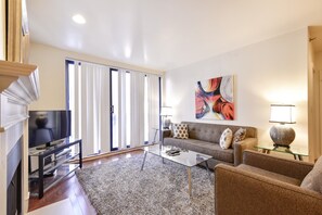 Flat-screen TV - Boston Medical Suites at Garrison Square (Boston)