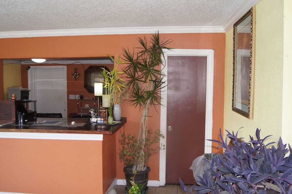 Stone Inn Motel