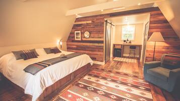 Cabin Deluxe, 1 giường cỡ king, phòng tắm riêng (12) | Truy cập Internet không dây miễn phí, bộ trải giường