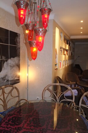 Breakfast area