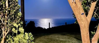 Vue sur l'océan - Vues spectaculaires à 180 degrés sur la plage, Dudley Blowhole et promenades dans la brousse