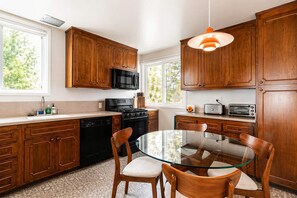 Fridge, microwave, oven, stovetop - Mid-Century Modern Home in Daly City (Daly City)