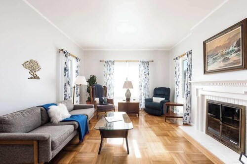 Mid-Century Modern Home in Daly City