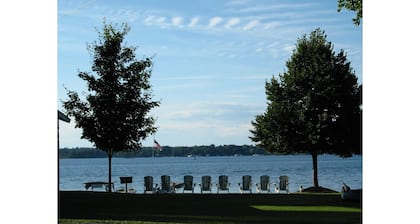 Tausend Inseln Cottage auf der schönen St. Lawrence River, Bootsanlegestelle inklusive