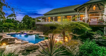 Bangalla - luxury hinterland retreat with pool