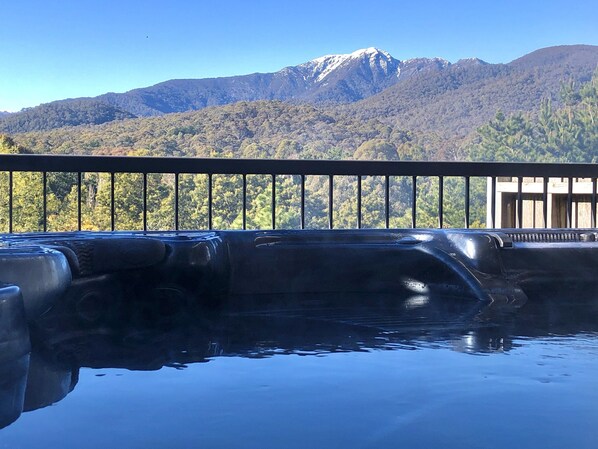 室外 SPA 浴池