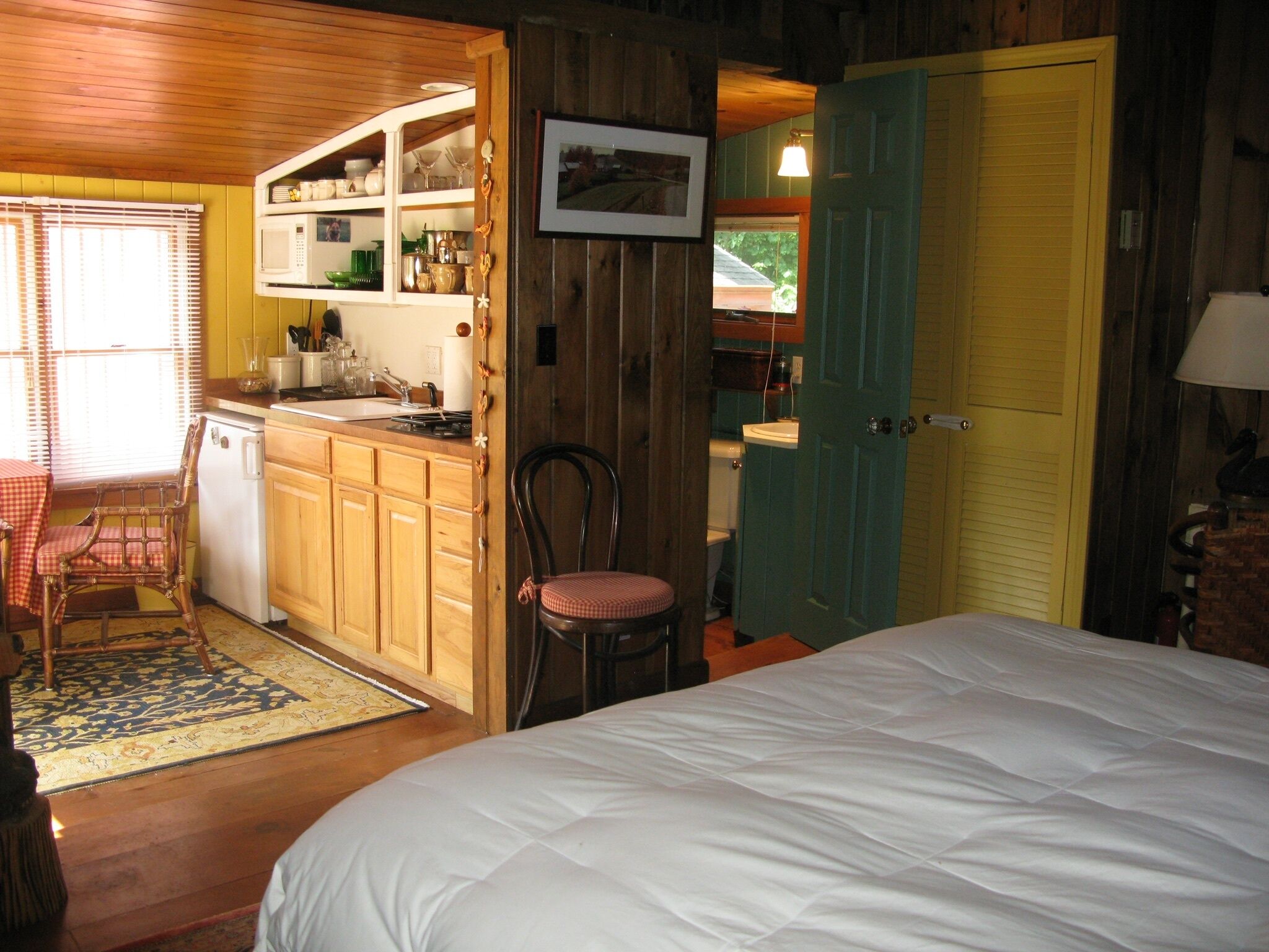 Charming Post and Beam Cottage (near Foxwoods)