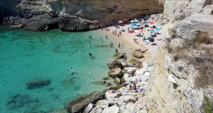 Lomamökki terassilla .... muutaman minuutin päässä Otranto