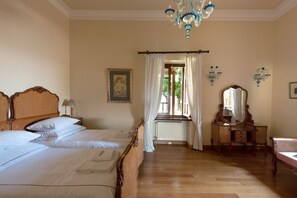 2 Schlafzimmer, Schreibtisch, kostenloses WLAN, Bettwäsche