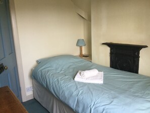 3 chambres, fer et planche à repasser, Wi-Fi gratuit, draps fournis