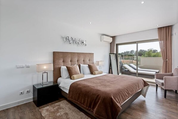 3 habitaciones y caja de seguridad en la habitación 