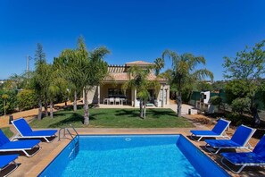 Imagen sin descripción, 4 de 39, botón