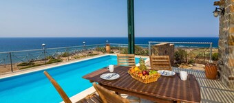 Amazing Sea View villa w/pool, close to Elafonissi