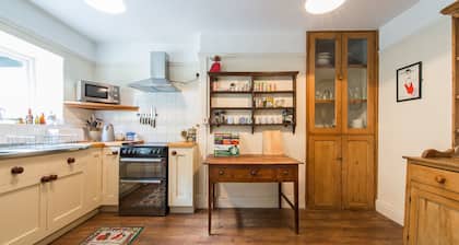 Glorious Views And Elegant Comfort In One Of North Wales's Best Kept Secrets.