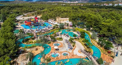 Luxus-Villa mit beheiztem Pool, Marina-Trogir Rabatte