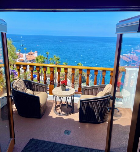 Hamilton Cove ocean front luxury Villa Spectacular Views w/electric cart