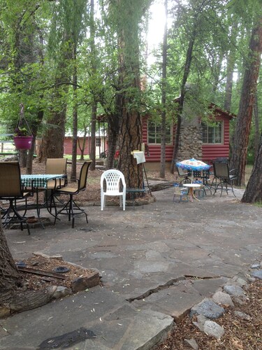 Relax at our River Front Cabin in Historic Upper Canyon 