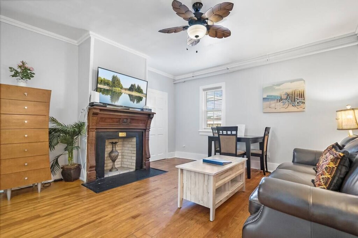 Photo 5 of FREE BIKES Dog-friendly apt in the heart of St A
