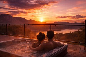 Outdoor spa tub