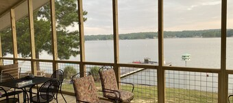 Beautiful Lake Martin with million dollar views!!