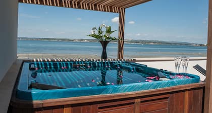 Villa La Perle de Thau Direct beach access