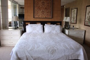 2 bedrooms, iron/ironing board, travel crib, free WiFi