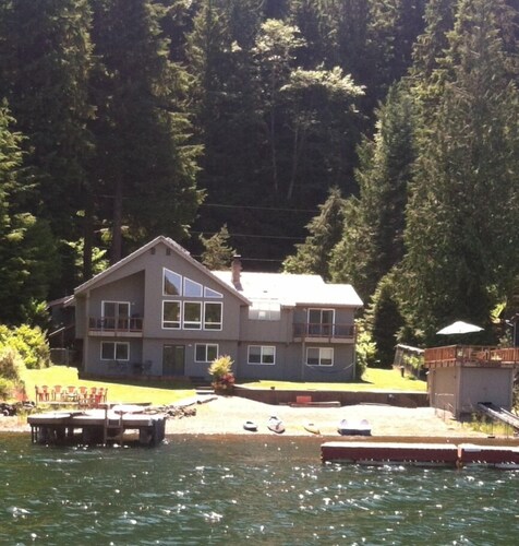 Bobbi's Beach House on tilava rantahotelli, joka tarjoaa jokaiselle jotakin!