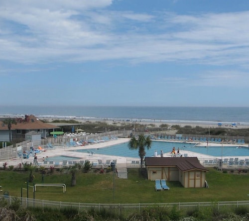 Steps to the beach!  Newly Remodeled! New furniture. Avail 