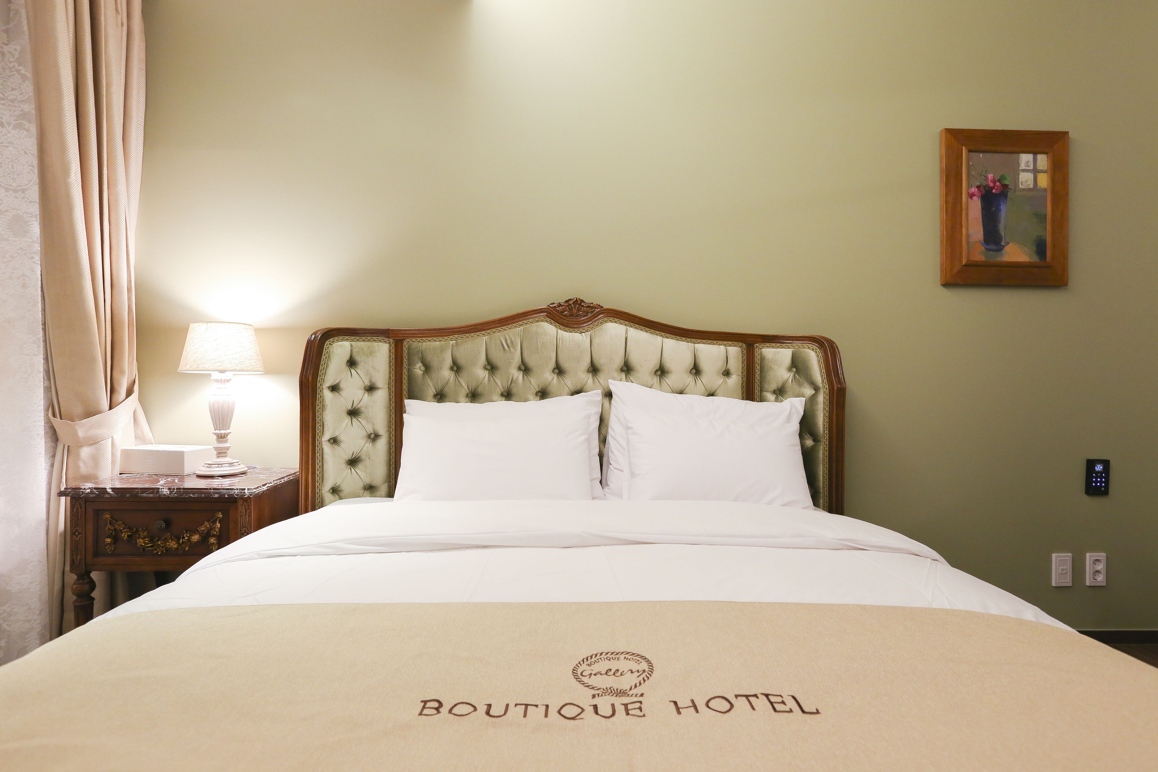 deluxe room | 1 bedroom, premium bedding, blackout curtains, free wifi