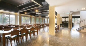 Petit déjeuner composé de spécialités régionales compris tous les jours