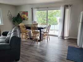 Televisión de pantalla plana, reproductor de DVD