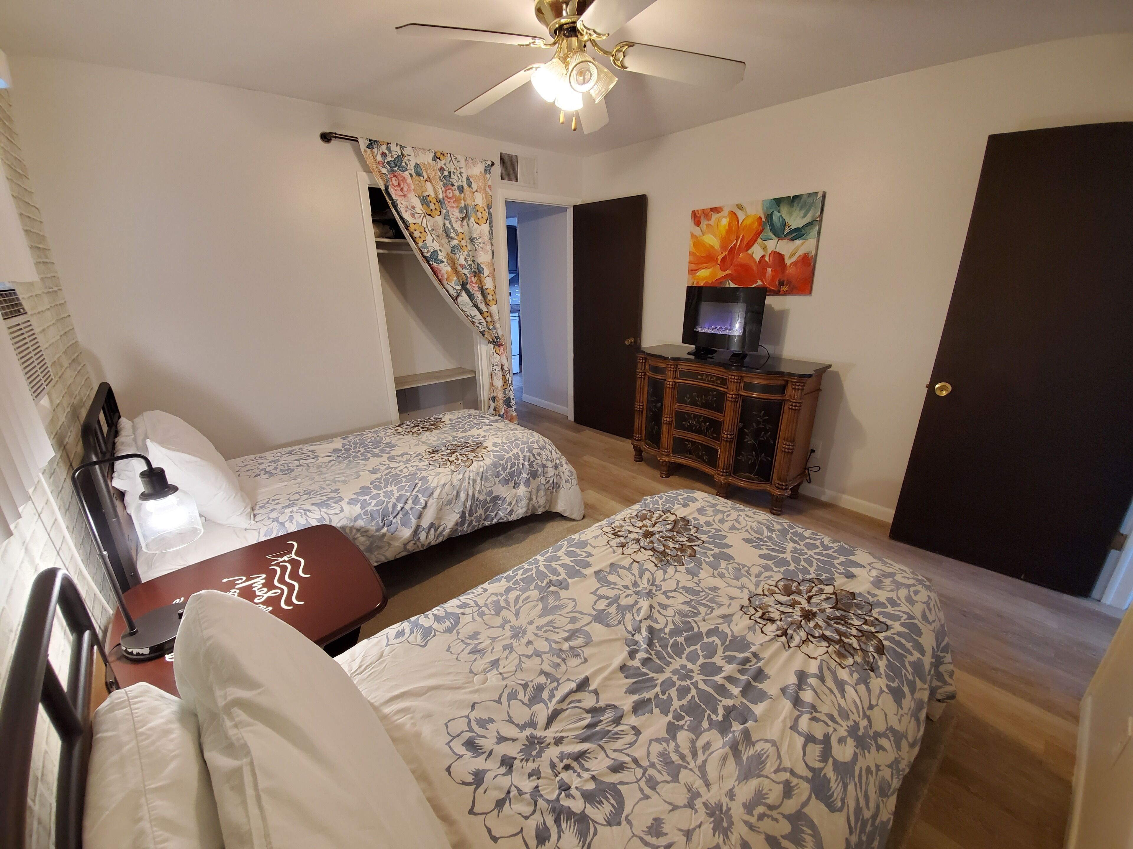 Lakefront Cabin-3 Bedroom/2 Bath | 1 bedroom, individually decorated, individually furnished