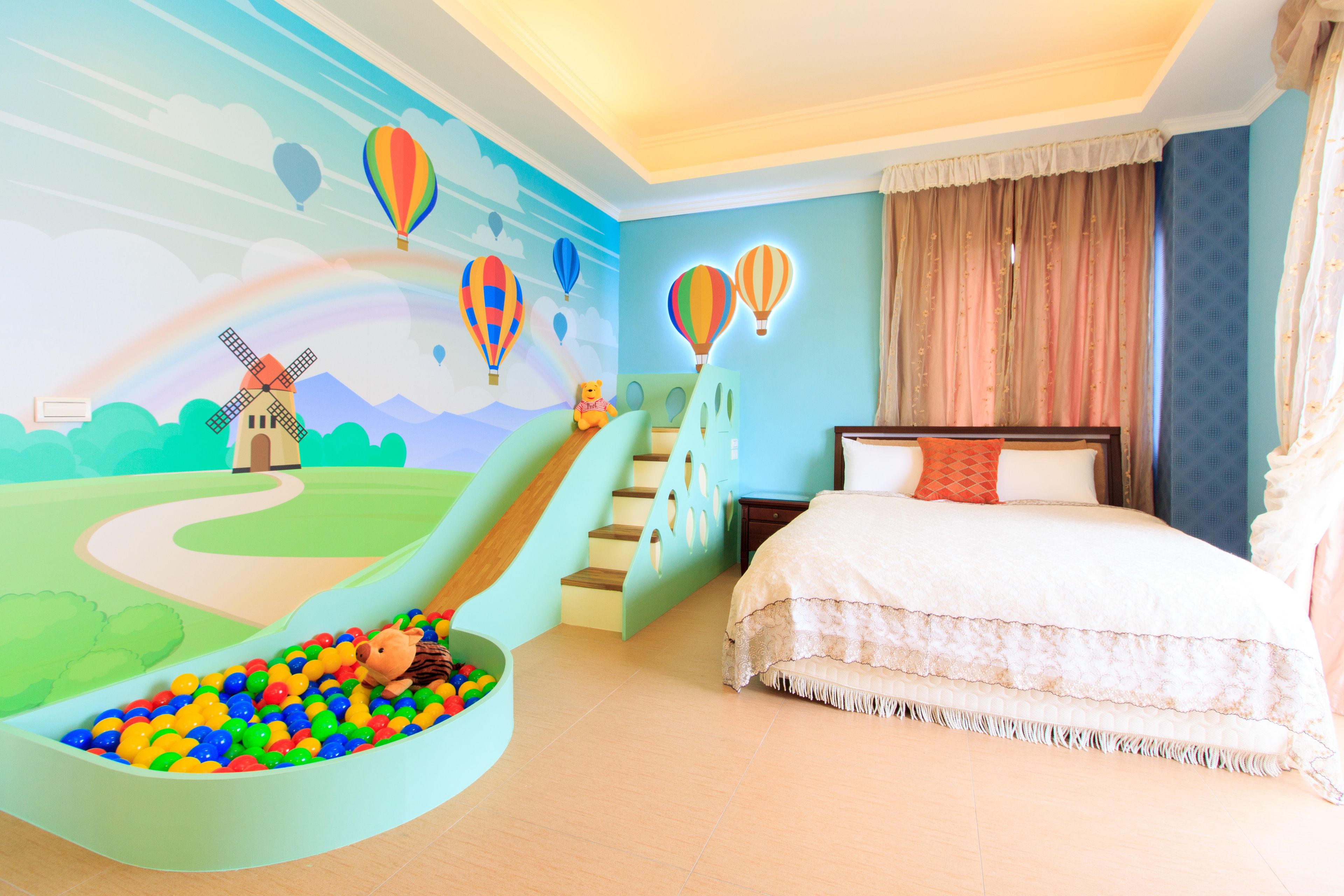 Kamar Triple Keluarga | Kamar bertema anak-anak