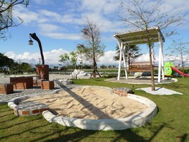 Área de juegos infantiles al aire libre